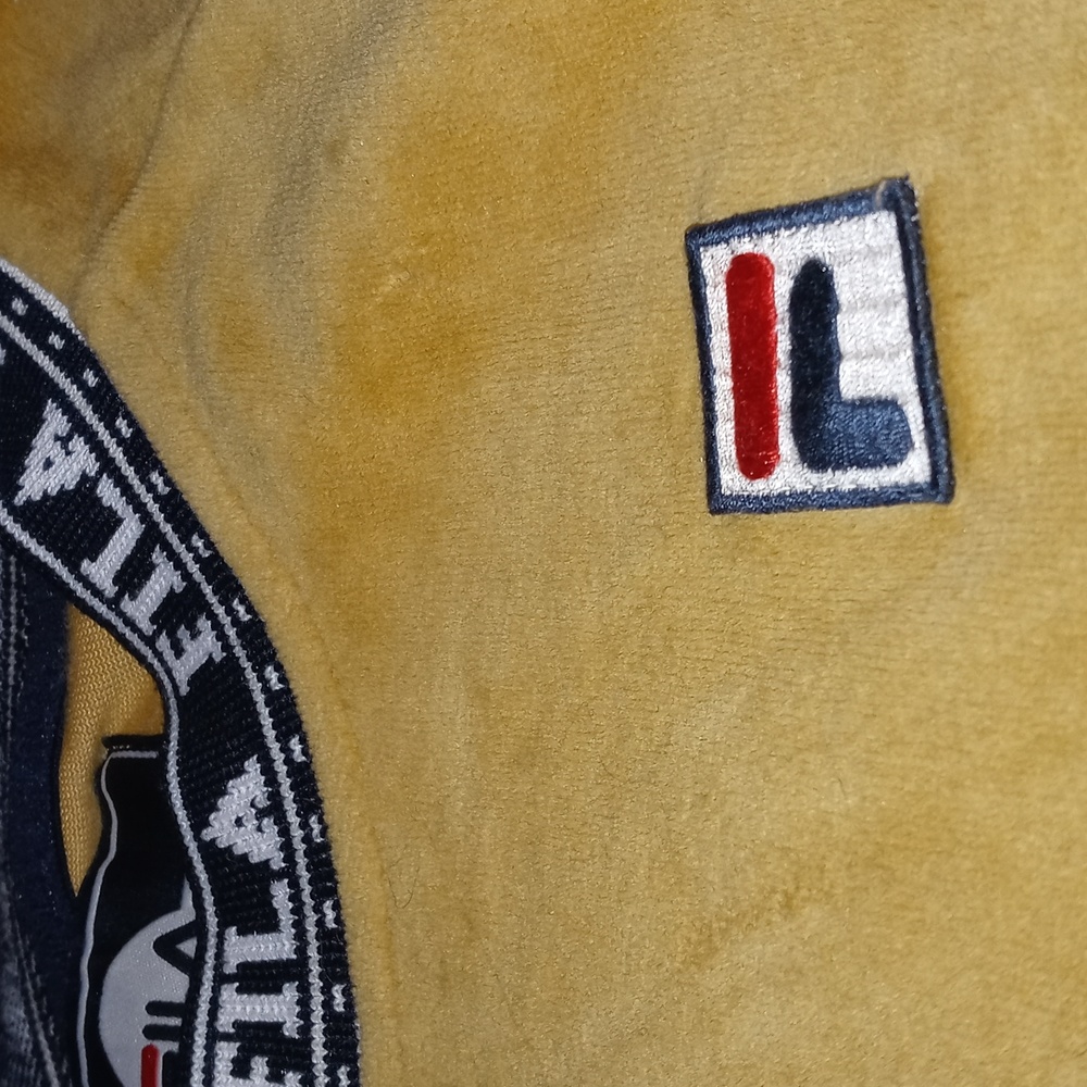 Fila Cropped Sweater - Picture 2 of 6